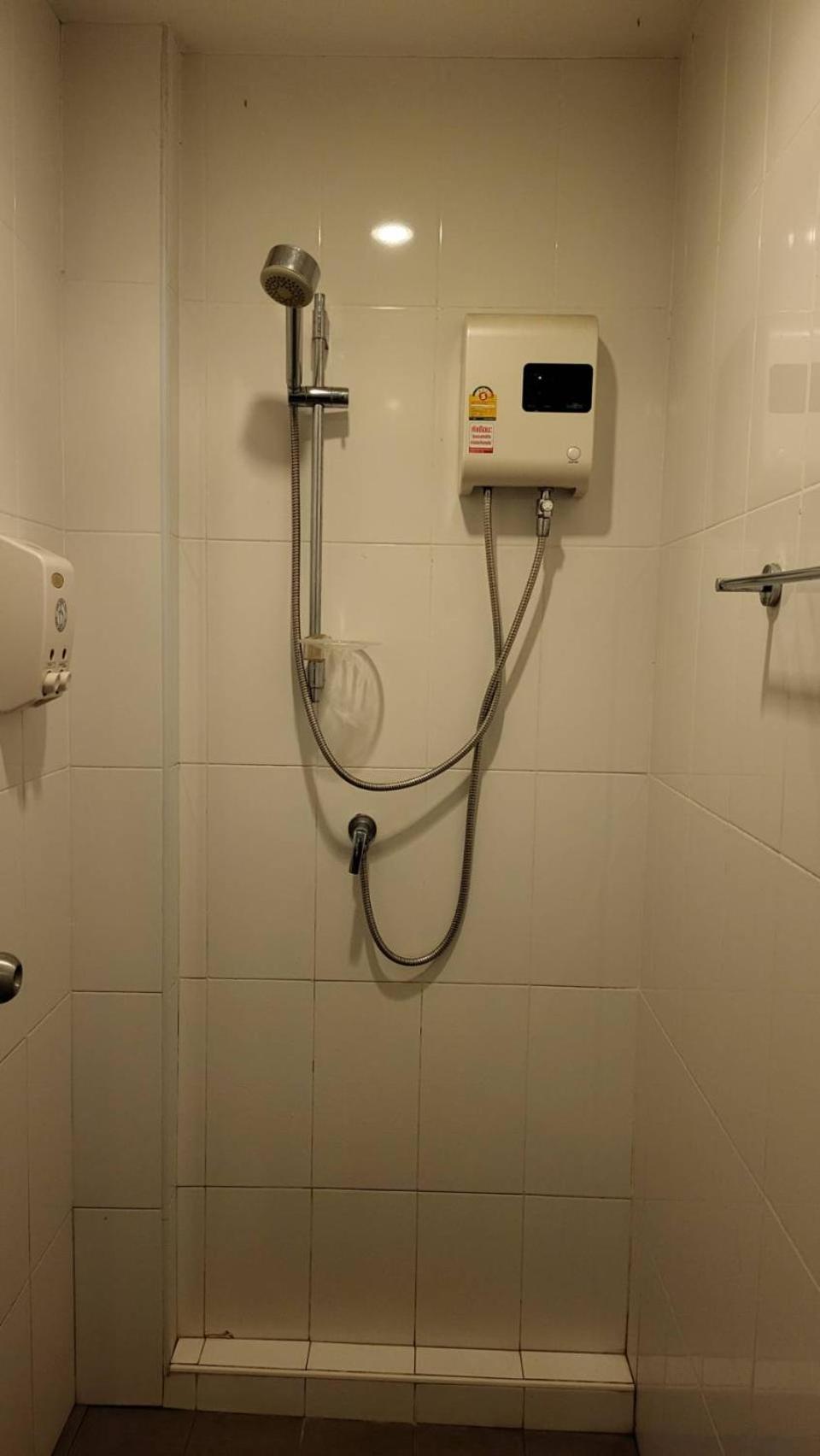 Terminal58Hostel@Town Ban Lo Long 外观 照片