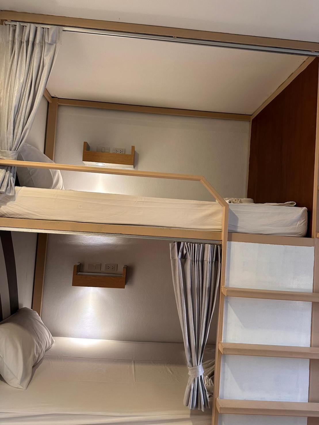 Terminal58Hostel@Town Ban Lo Long 外观 照片