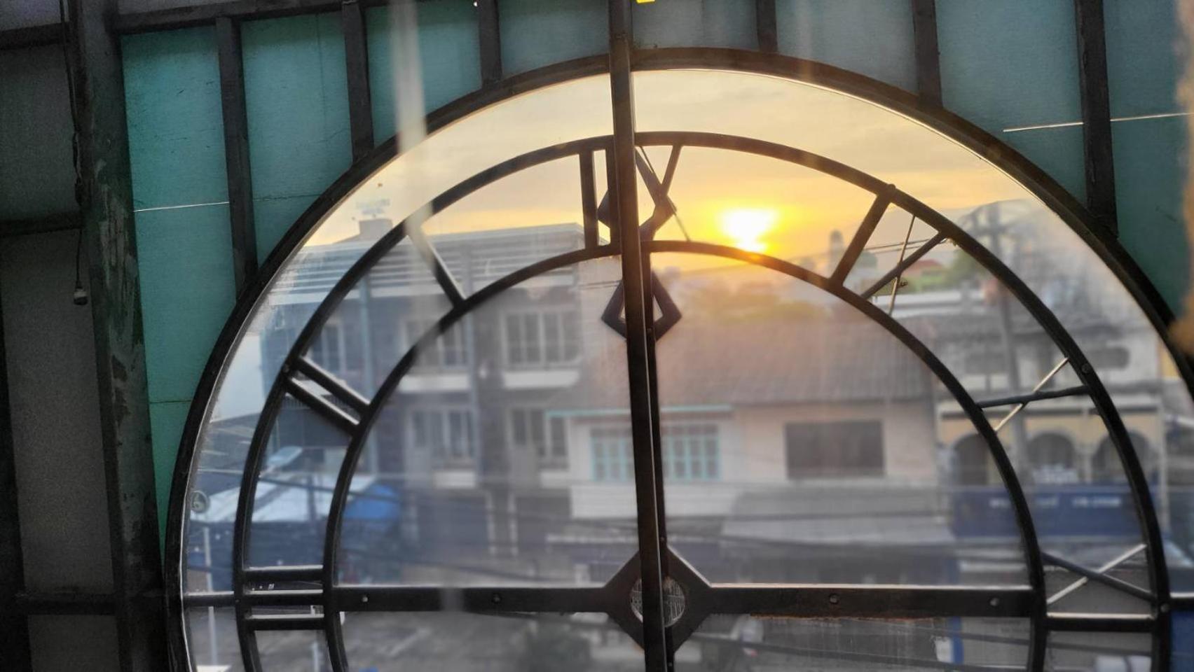 Terminal58Hostel@Town Ban Lo Long 外观 照片